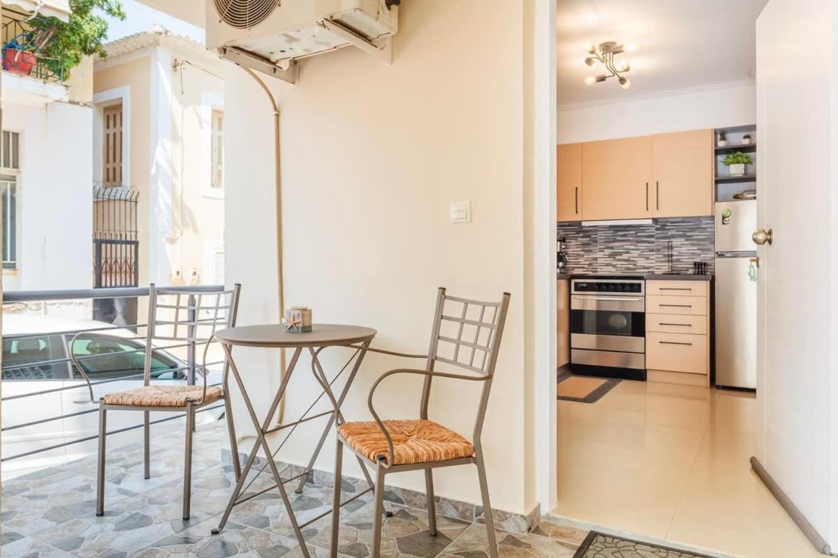 Kalamata Lime Studio - Urban Cozy Nest Bagian luar foto